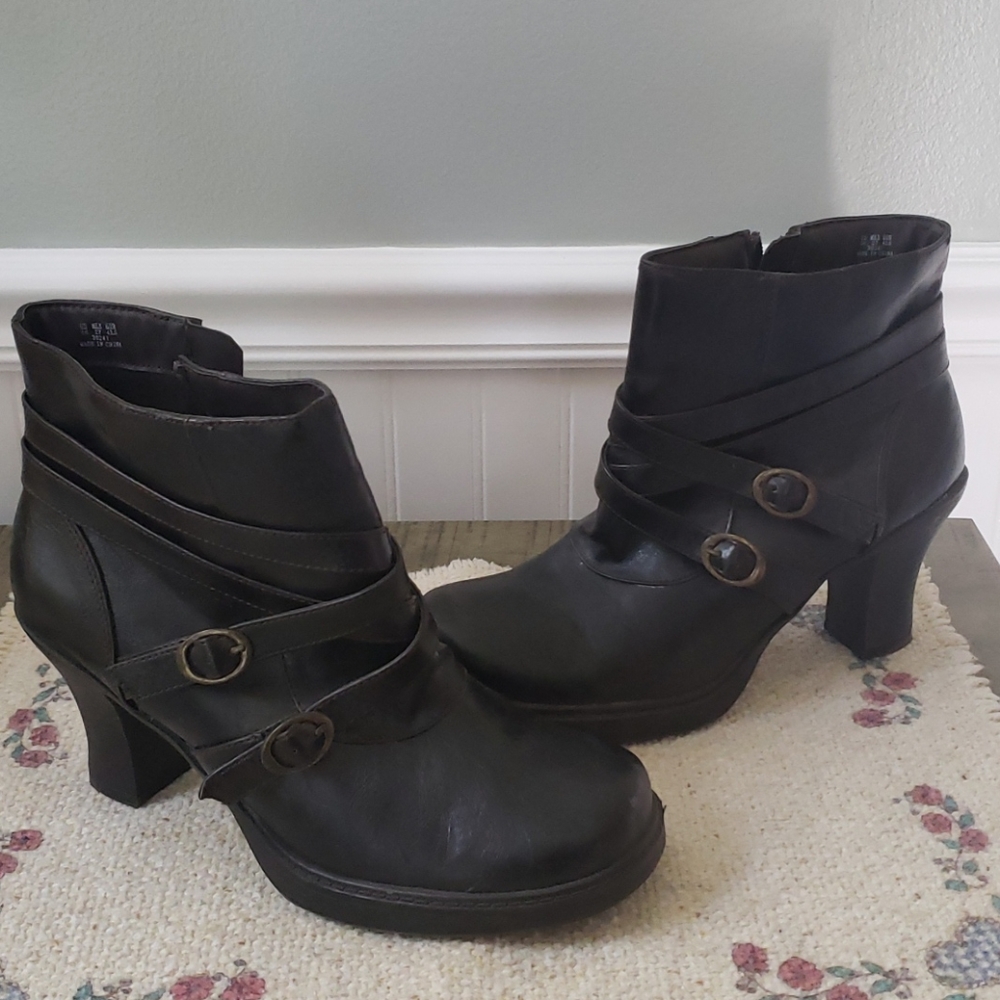 Womans boots